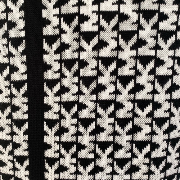 MICHAEL Michael Kors Scarf - Picture 2 of 5